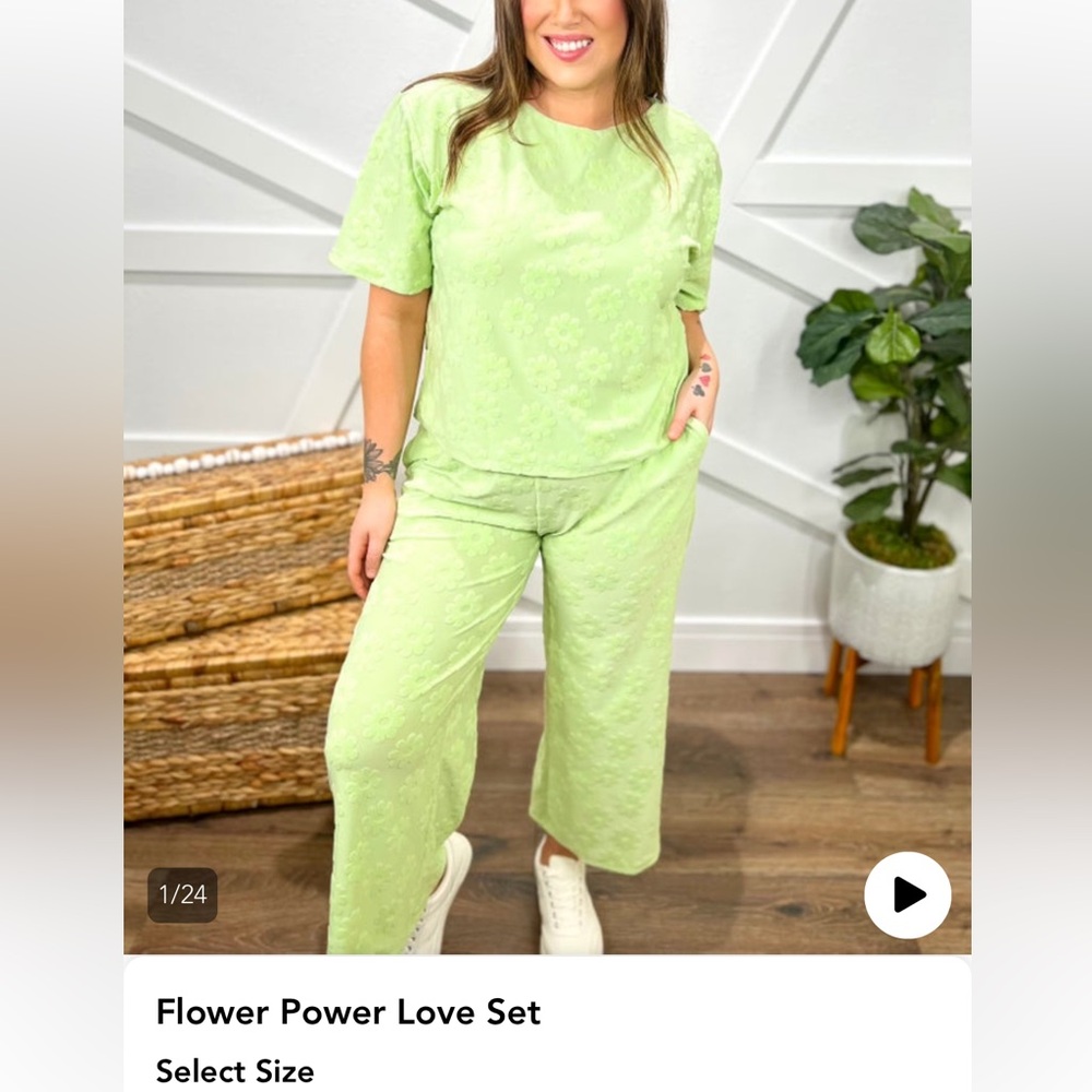 Heathered boho flower power move set